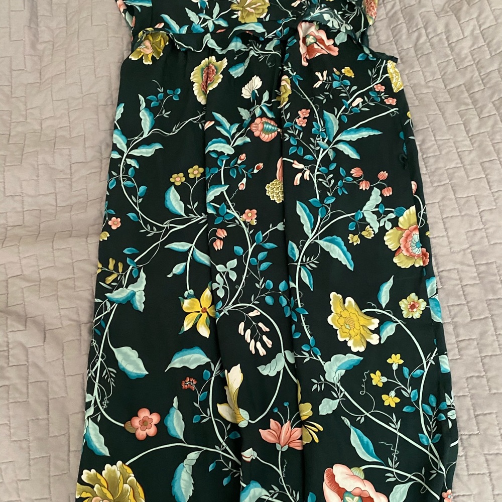 Beautiful polyester floral Loft dress